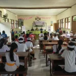 BPR Sari Jaya Sedana Gelar Lomba Nyurat Aksara Bali, Dukung Pelestarian Budaya dan Literasi